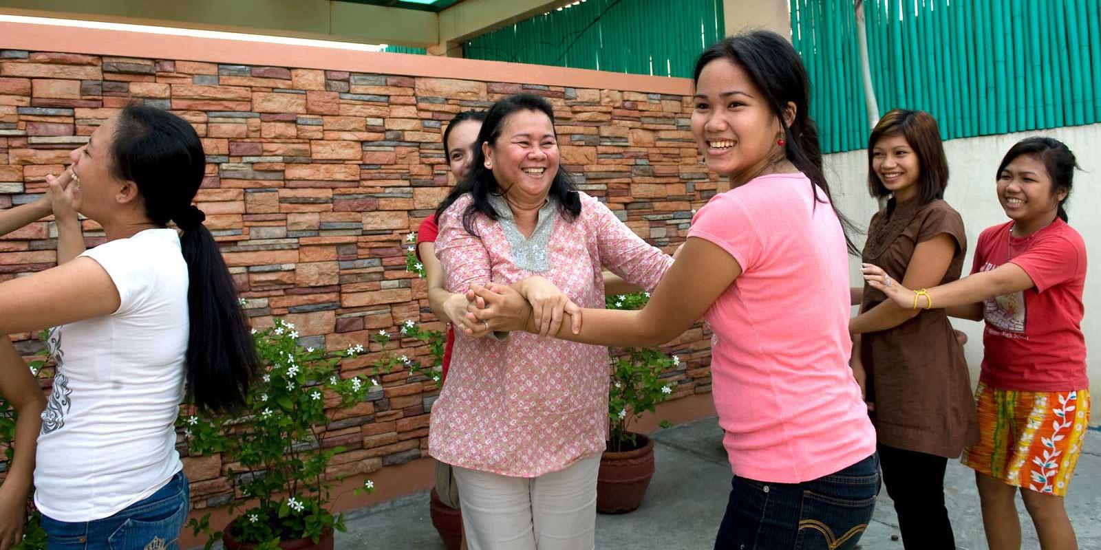 Cecilia Flores-Oebanda
