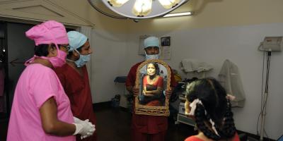 Sweety looking in the mirror.