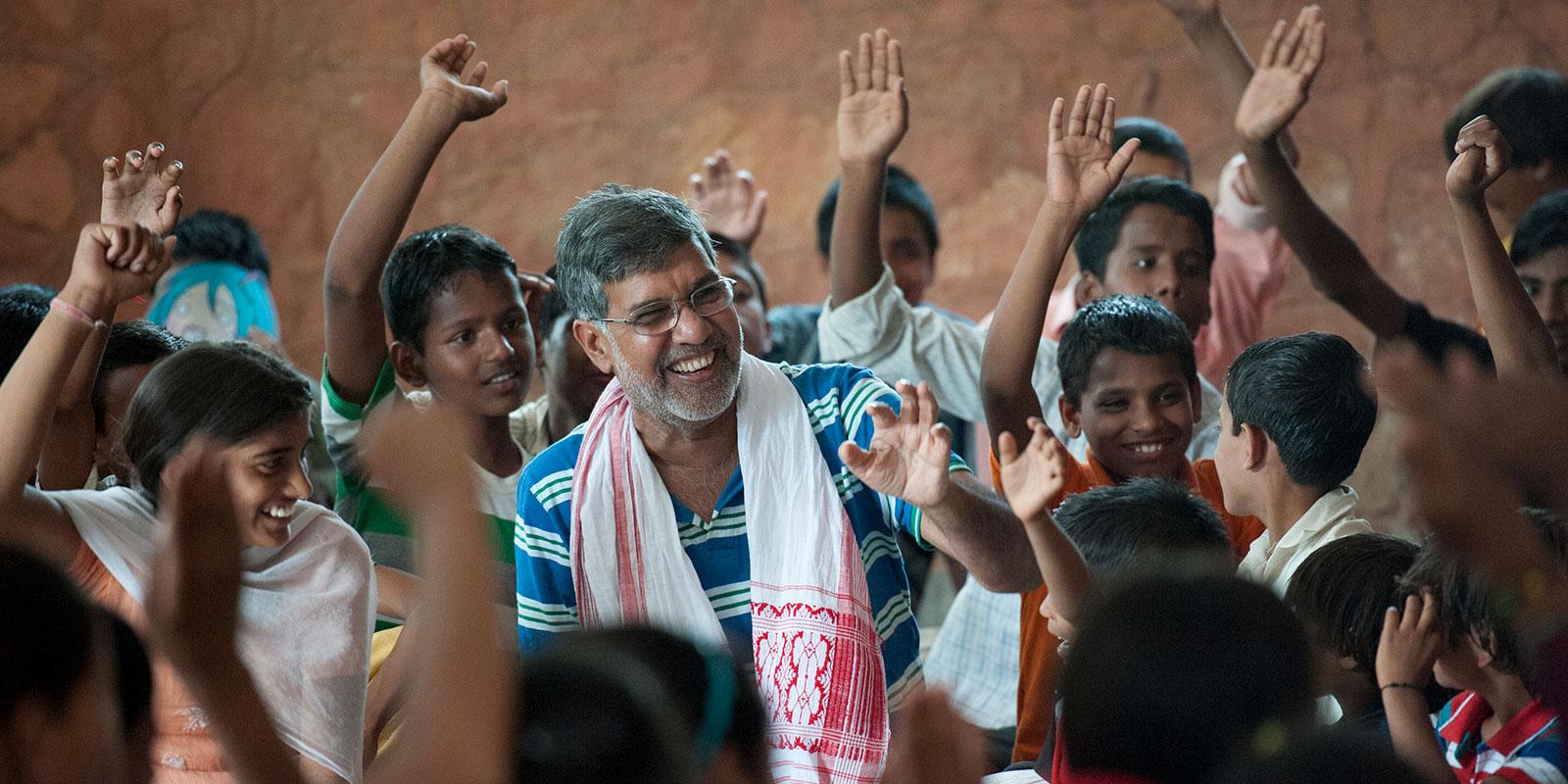 Kailash Sathyarthi with children