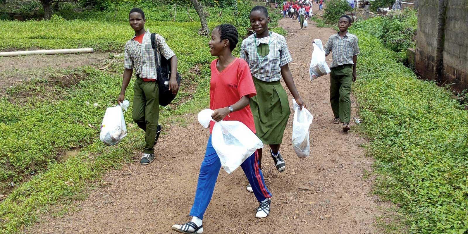 Children collecting trash