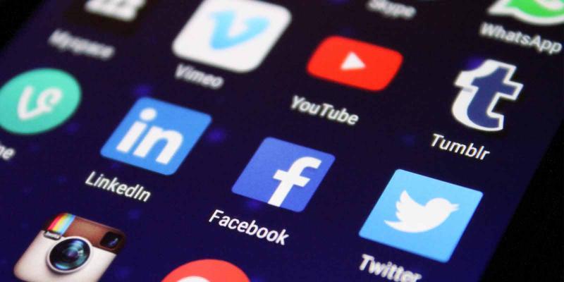 SOCIAL MEDIA logos on phone